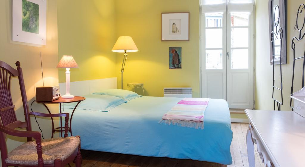 Les Petites Vosges Bed & Breakfast Bagnères-de-Bigorre Cameră foto