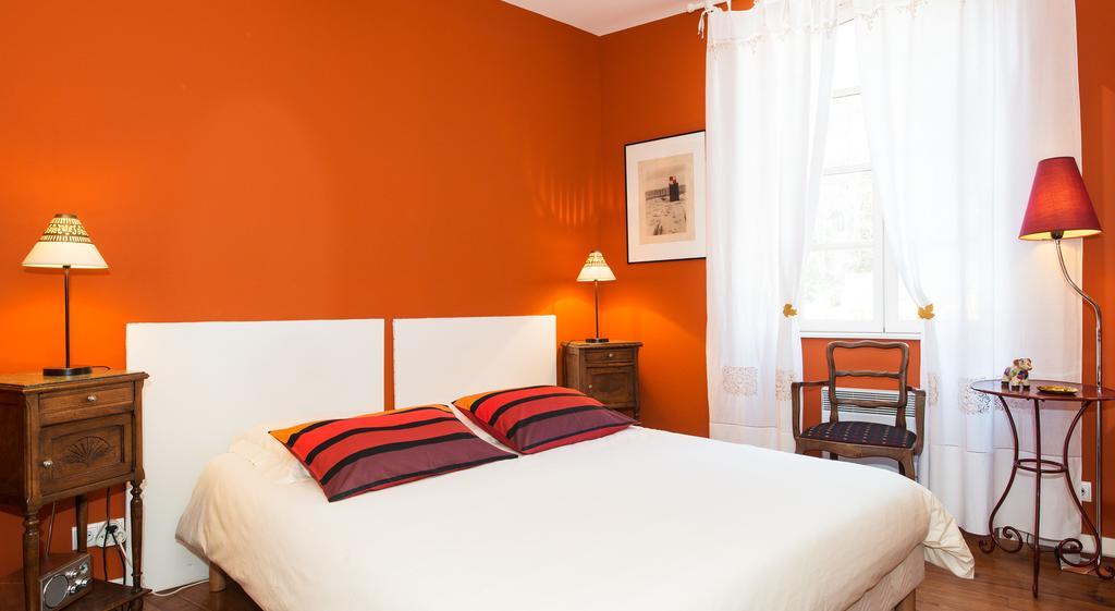 Les Petites Vosges Bed & Breakfast Bagnères-de-Bigorre Cameră foto