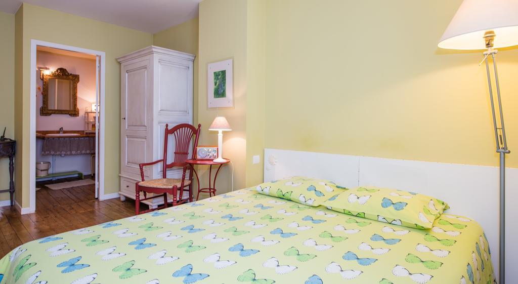 Les Petites Vosges Bed & Breakfast Bagnères-de-Bigorre Cameră foto
